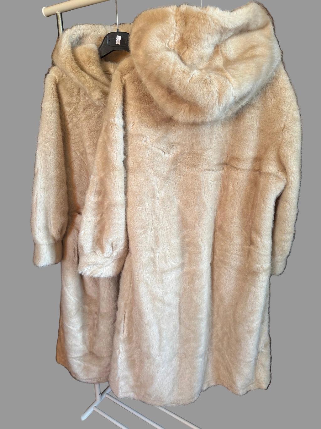 eco pelliccia bianca